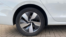 Volkswagen Passat 1.5 eTSI Life 5dr DSG Petrol Estate